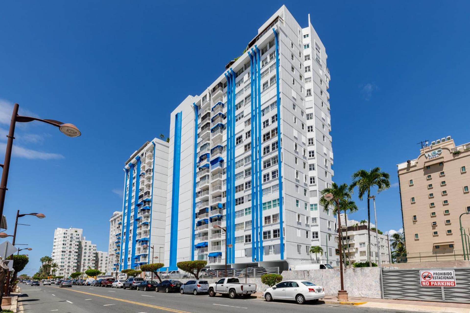 Beachfront Apartment- Near Foxwoods Casino Apartamento *