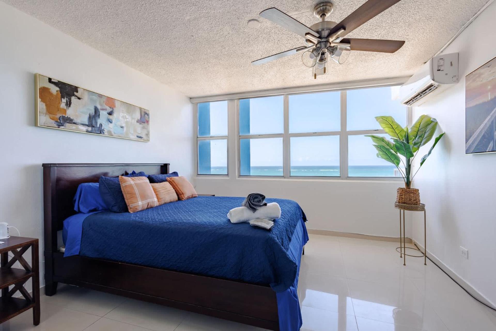 Beachfront Apartment- Near Foxwoods Casino