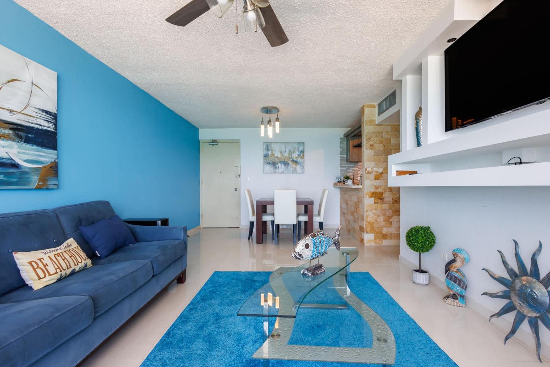 Beachfront Apartment- Near Foxwoods Casino Apartamento *