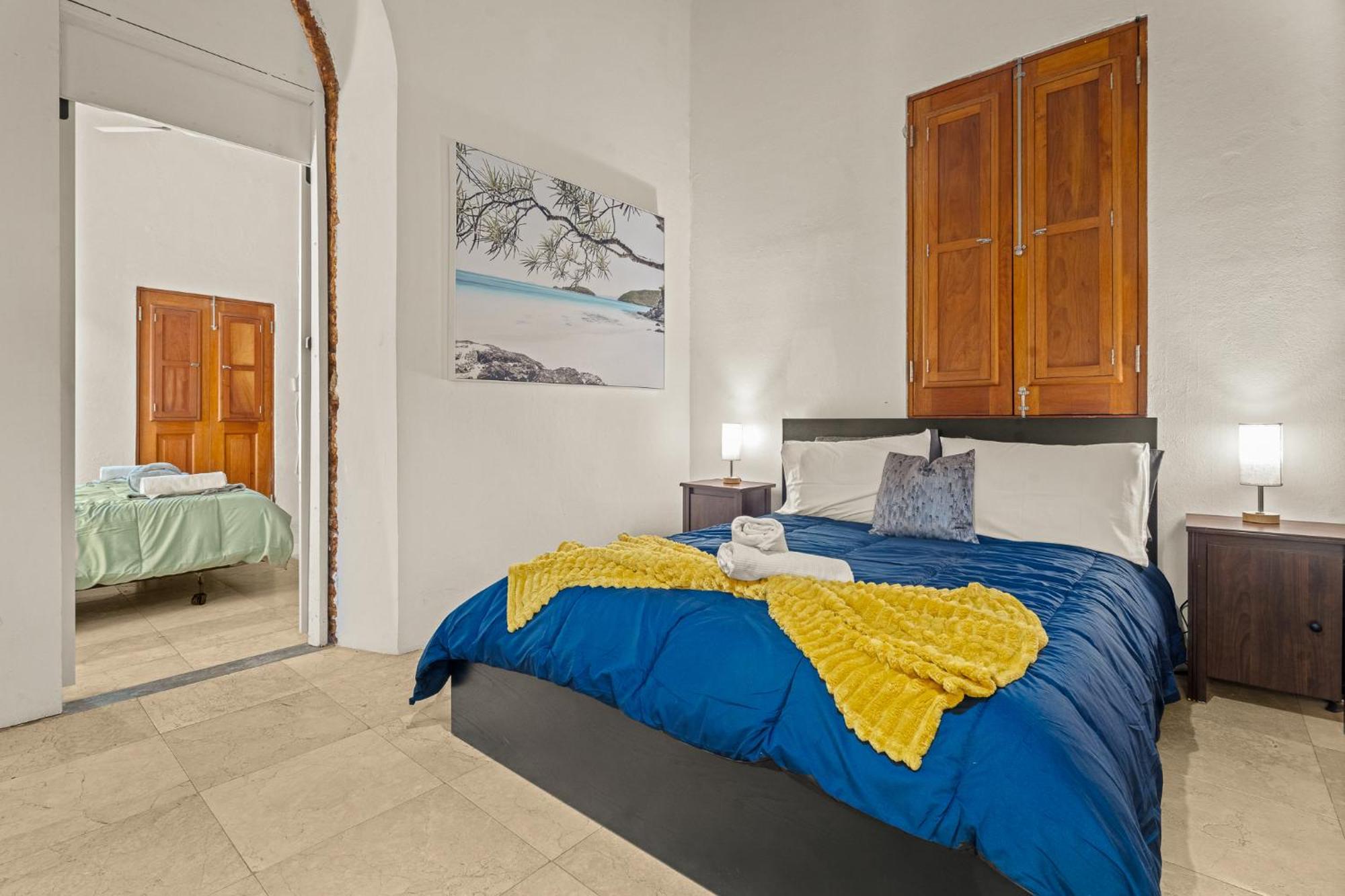Opal Penthouse - Balcony View - 5 Bedrooms