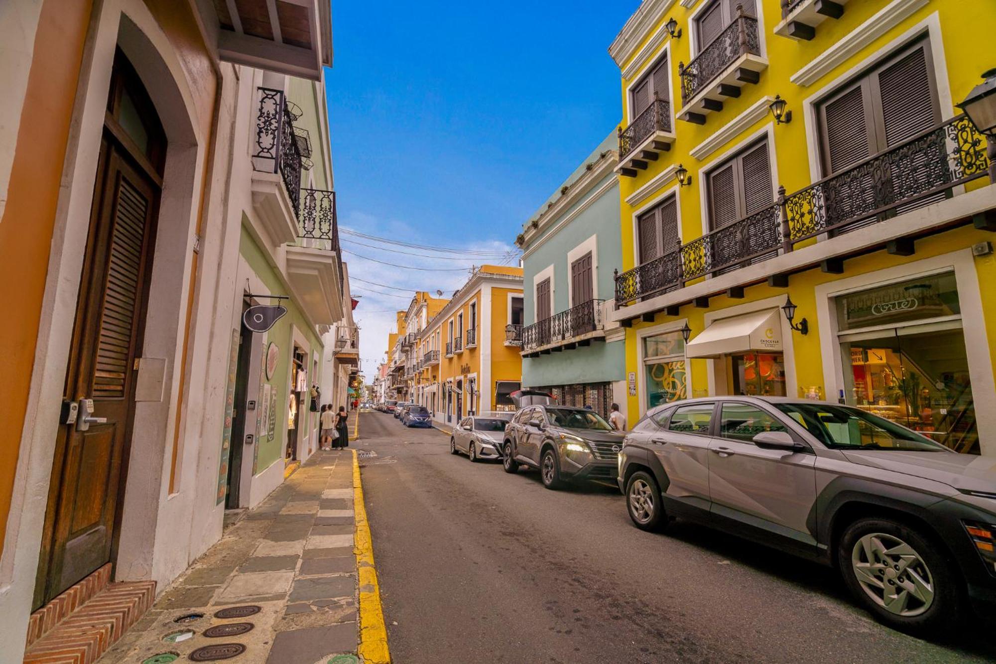 Opal Penthouse - Balcony View - 5 Bedrooms * San Juan