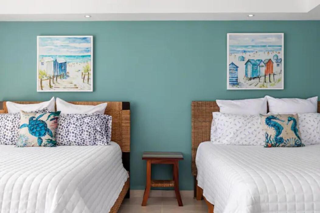 Beachfront Retreat-panoramic Sunrise Views-1 Parking Spot *