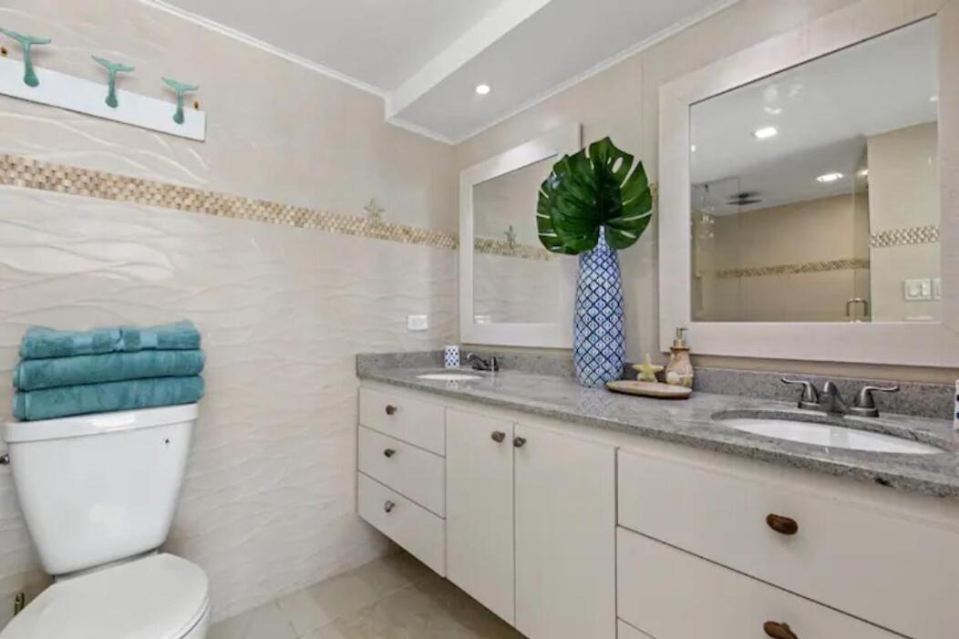 Beachfront Retreat-panoramic Sunrise Views-1 Parking Spot Apartamento *