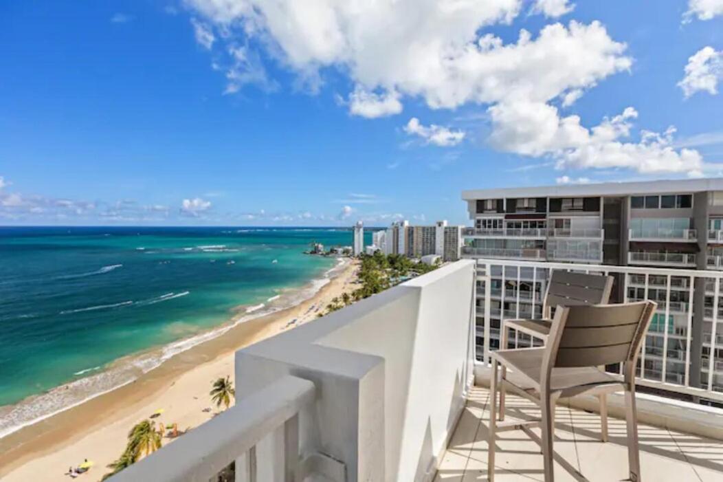 Beachfront Retreat-panoramic Sunrise Views-1 Parking Spot San Juan
