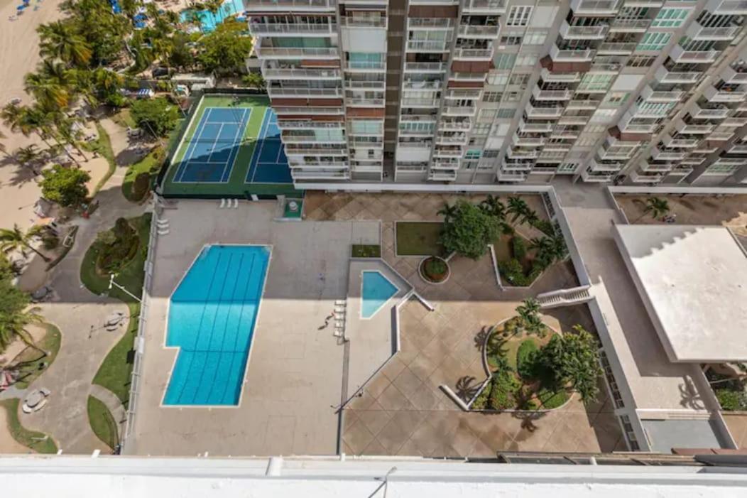 Apartamento Beachfront Retreat-panoramic Sunrise Views-1 Parking Spot