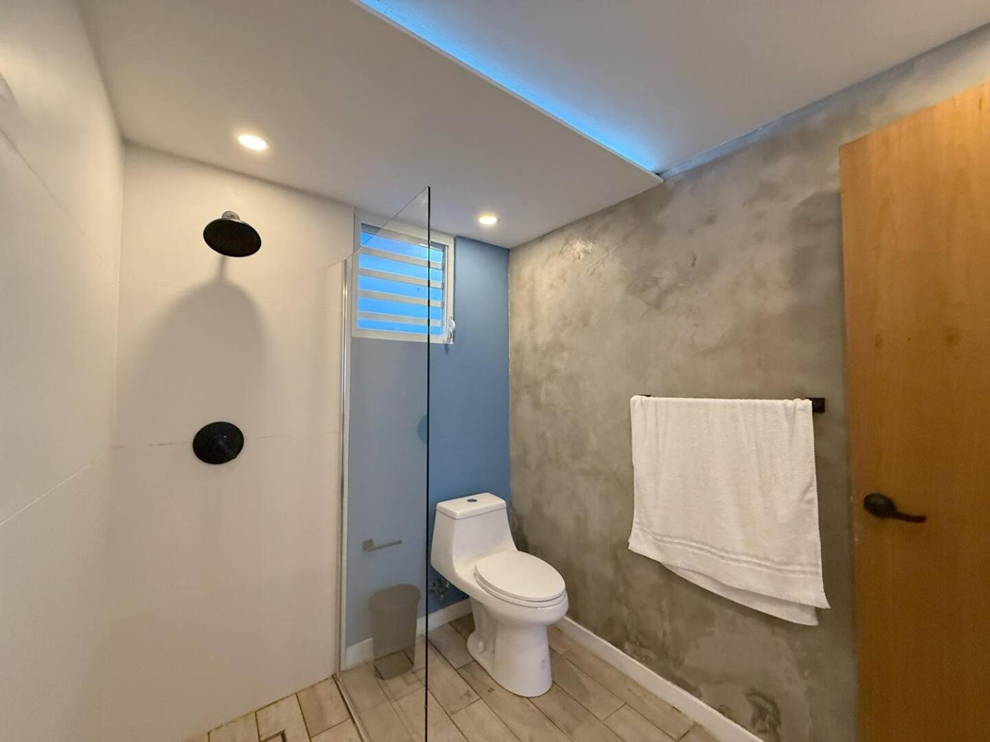 Amazing Group Near Beach, Nightlife For 18 Villa San Juan