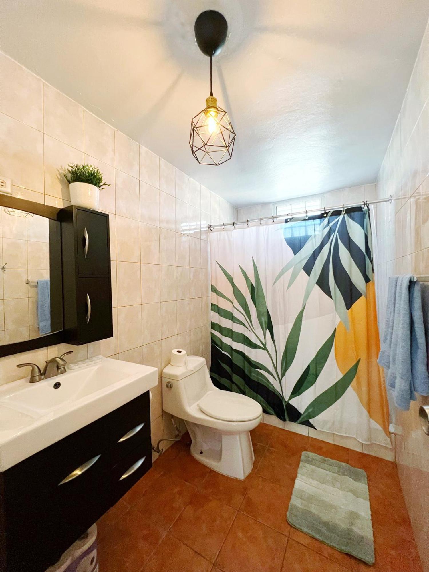 Spacious 2 Bedroom In San Juan+parking - Steps To San Juan