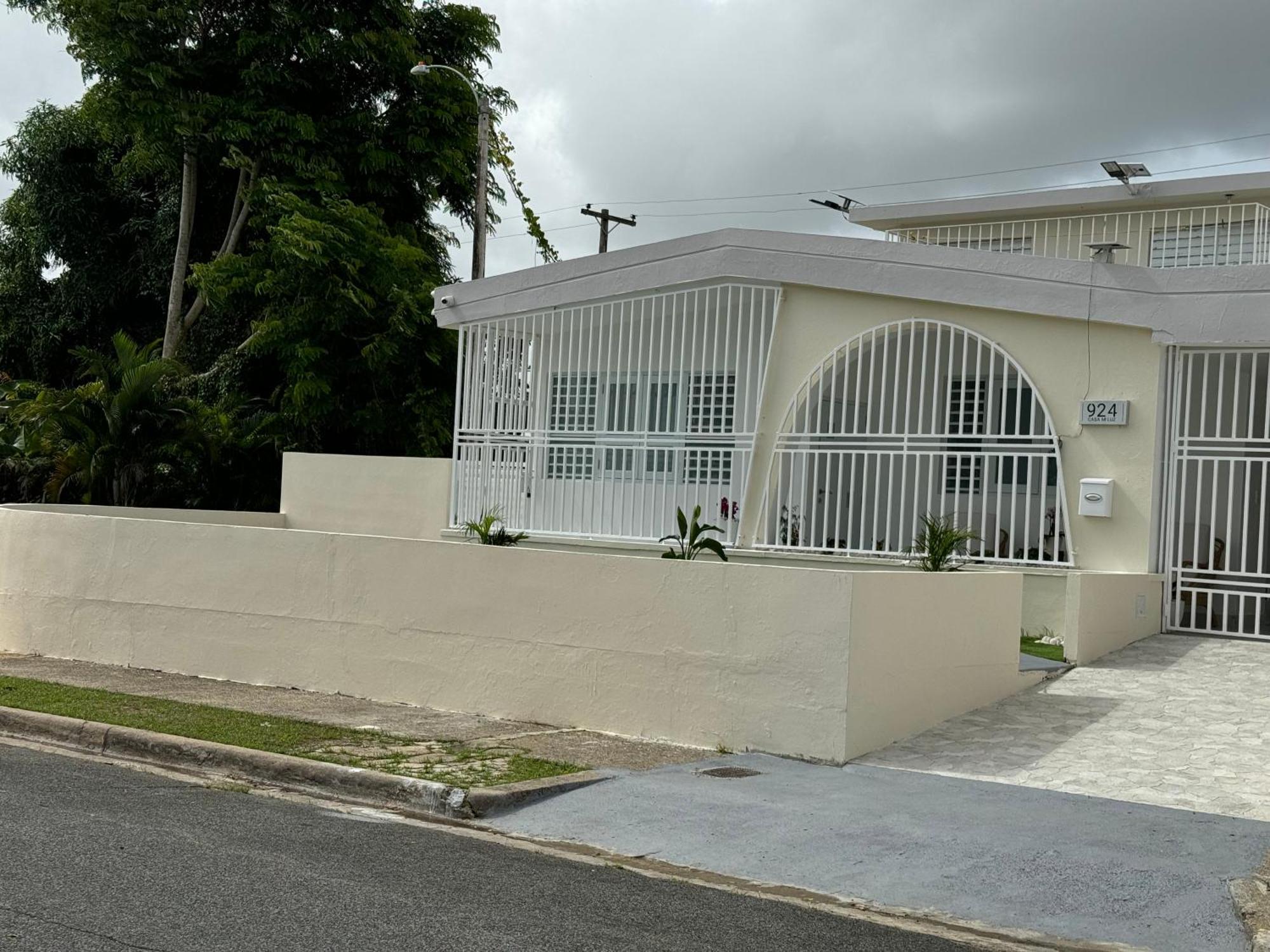 Casa Mi Luz Ilumina Tu Con Elegancia Y Confort En Сasa de vacaciones San Juan