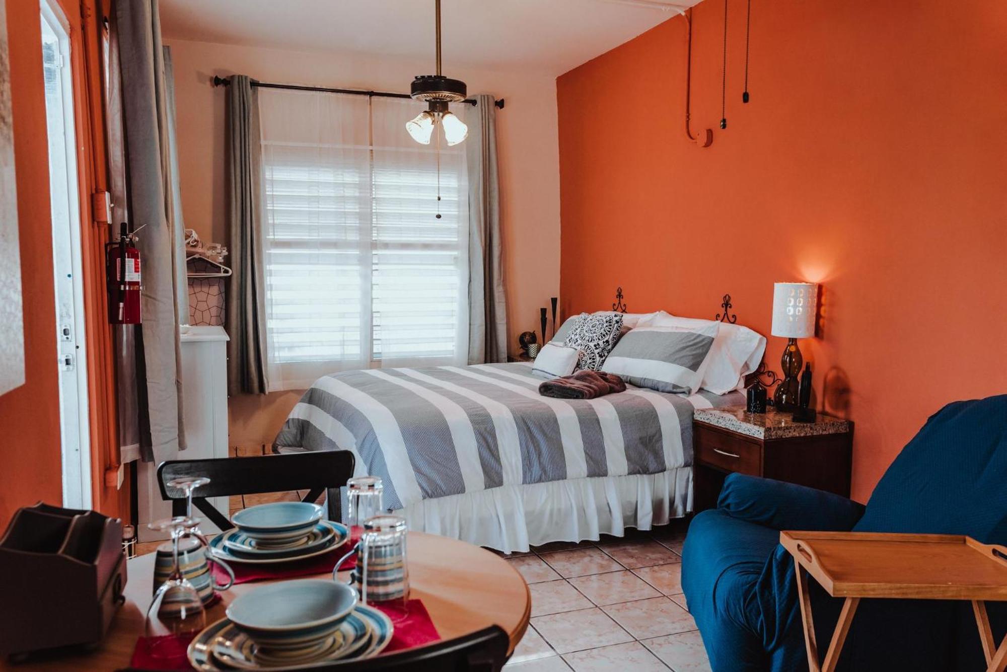 2 Cozy College Student With Ac, Wi-fi, Kitchenette Apartment San Juan