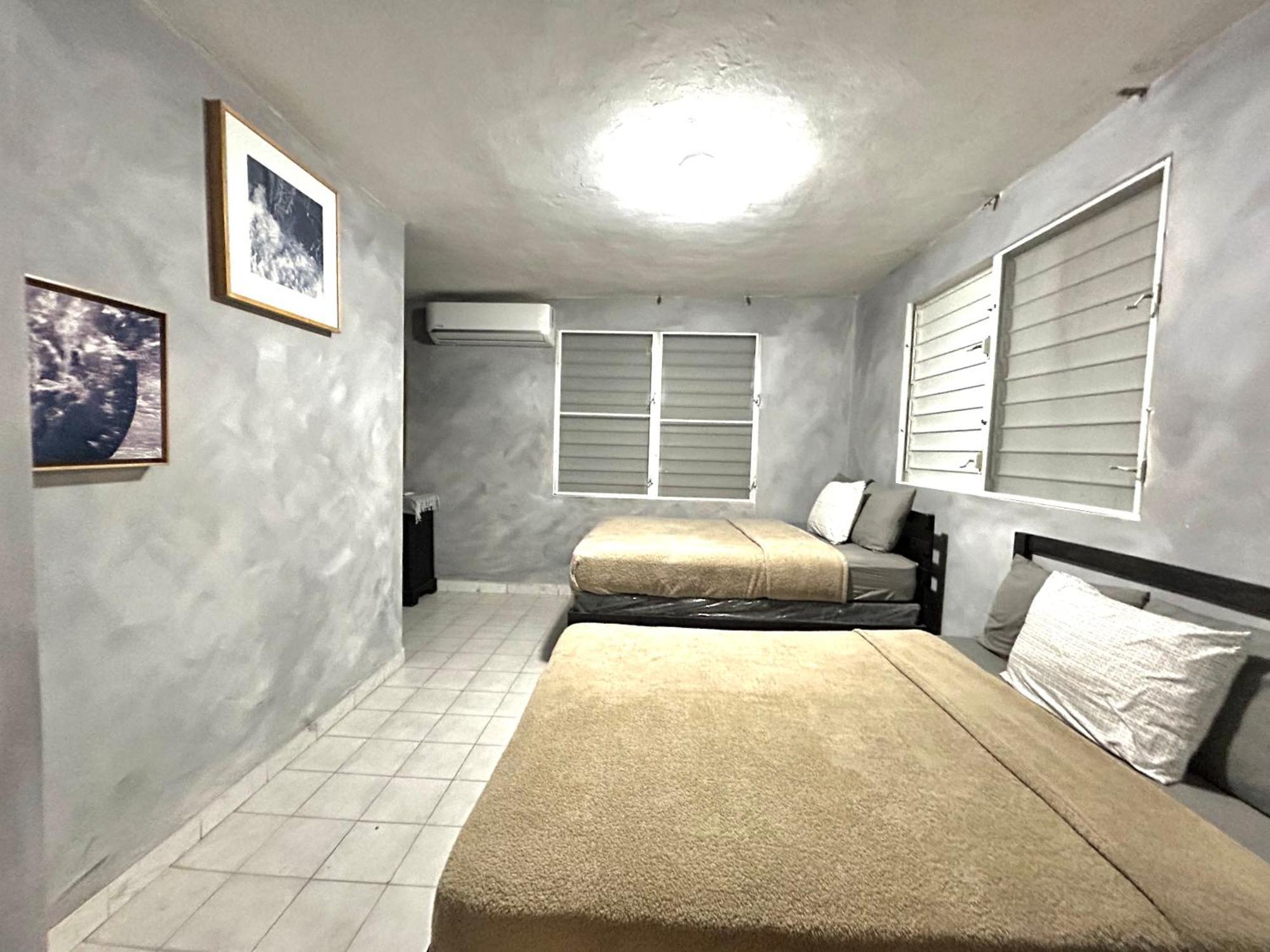 Сasa de vacaciones Big House Next To The Airport San Juan