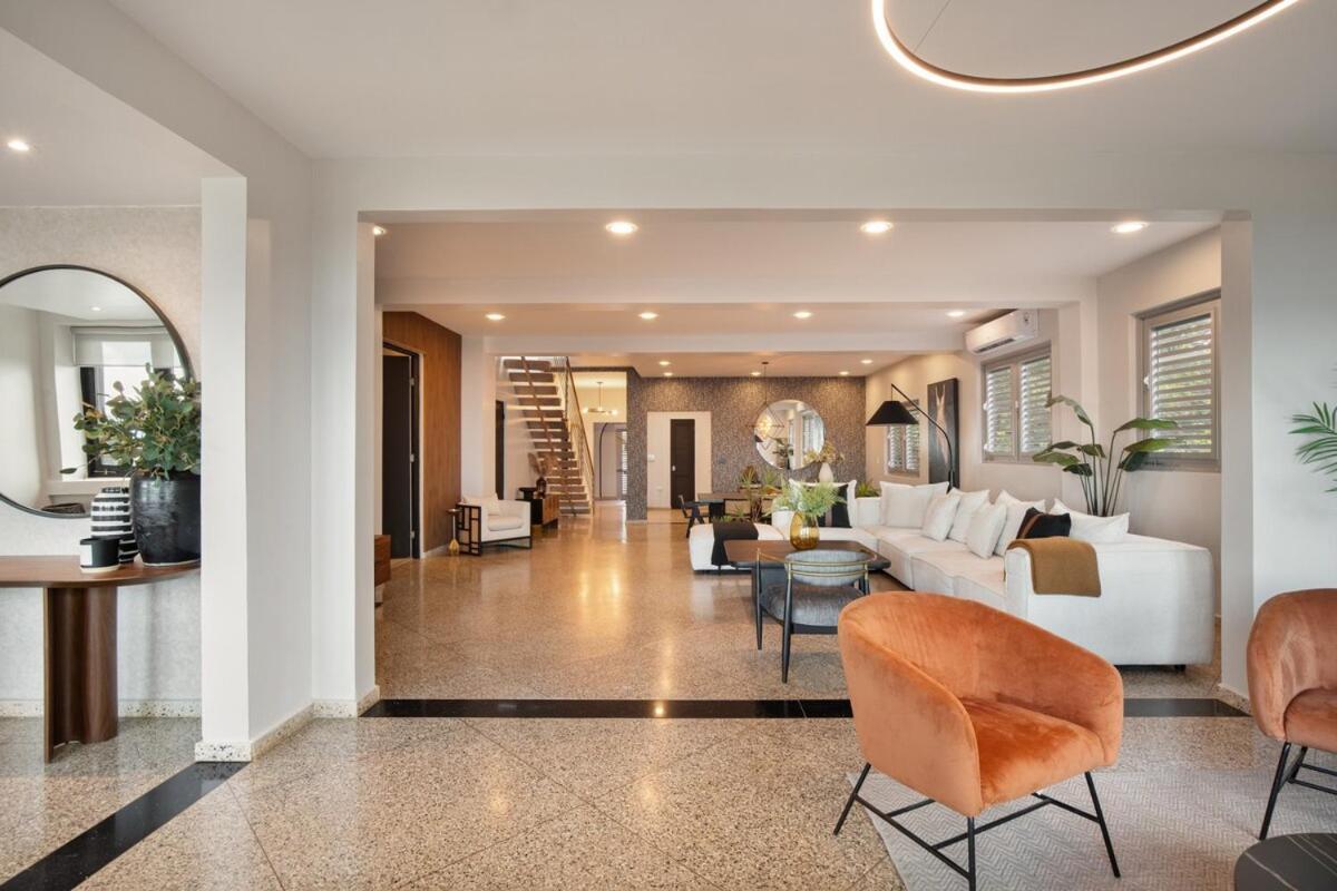 Casa Lux Oceanfront Pool And Car Add Ons Сasa de vacaciones San Juan