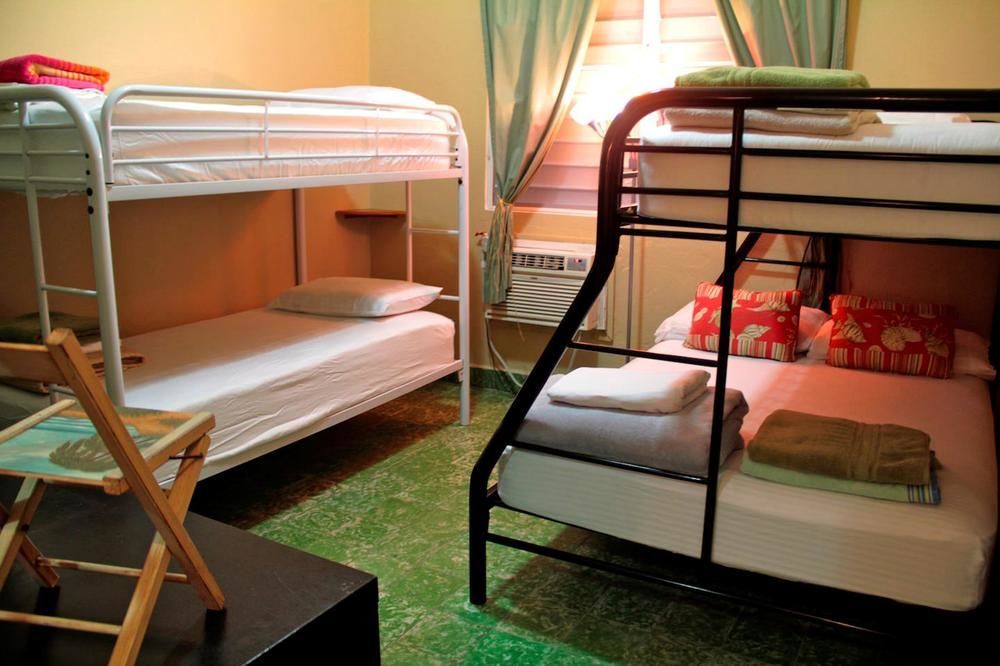 King Sling Room, Between Pool And Jacuzzi - Enjoy! (adults Only)