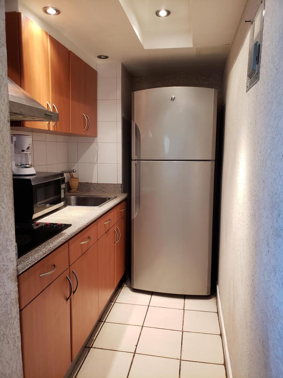 Apartamento In San Juan, 4 Guests Max, 1 Br-1 Bth, Full Kitchen, Free Internet-parking *