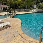 Ocean Breeze Studio With Lagoon View - 4 Guests