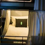 Nomada Urban Beach Hostel- Calle Loiza (Adults Only)