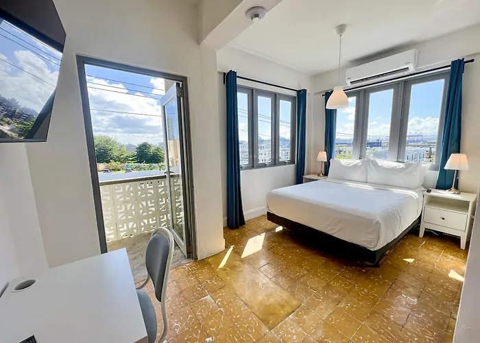Urbana Hotel