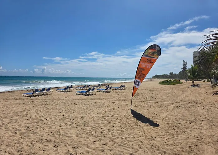 Breathtaking 2-Bedroom Beachside Apartment