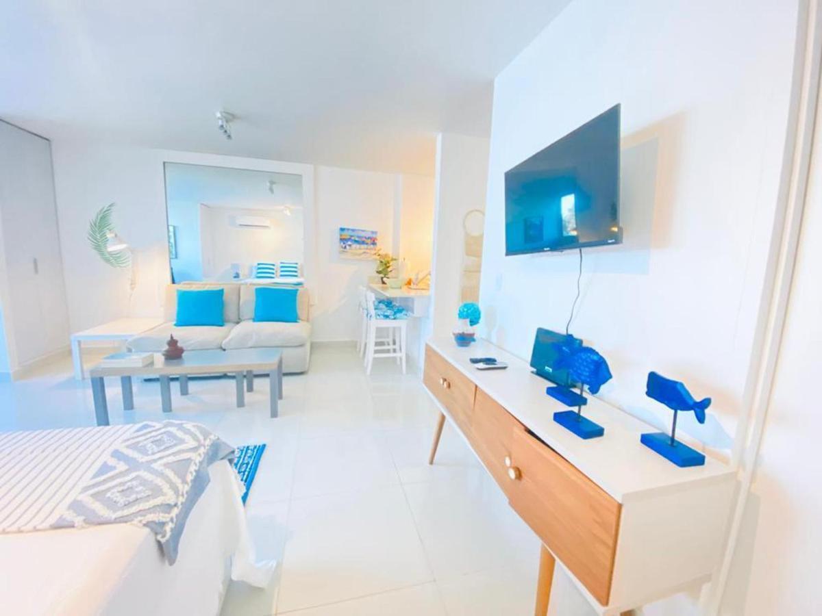 Kasa Palmas Ocean View Beachfront Pool Apartment San Juan