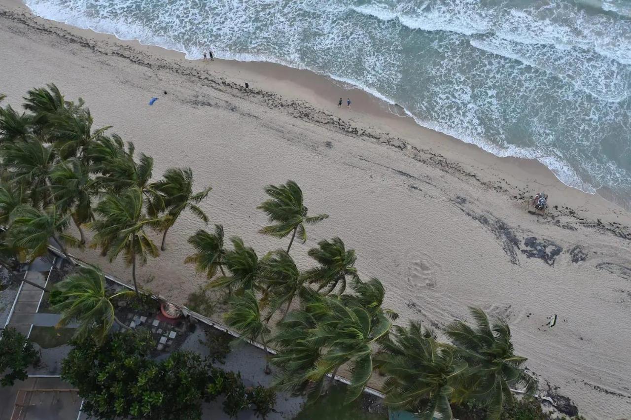 Kasa Palmas Ocean View Beachfront Pool *