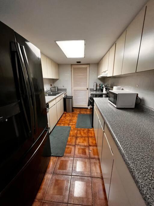 Holiday home Luxe Spacious And Modern 3br With Ocean Views *