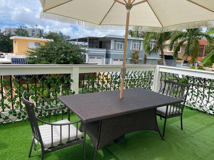 Private In Duplex W 4 Baths Fq Beds 1-3ppl Habitación en casa particular