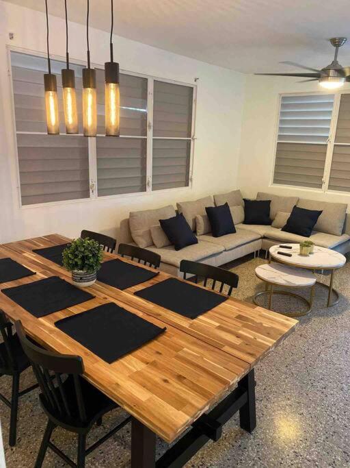 3 Bd By Airport El Yunque Walk To The
