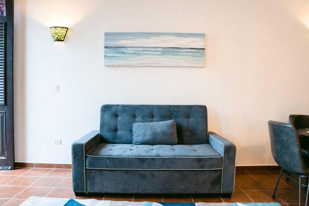 Hidden Gem Of Old W/ Balcony Views Apartamento San Juan