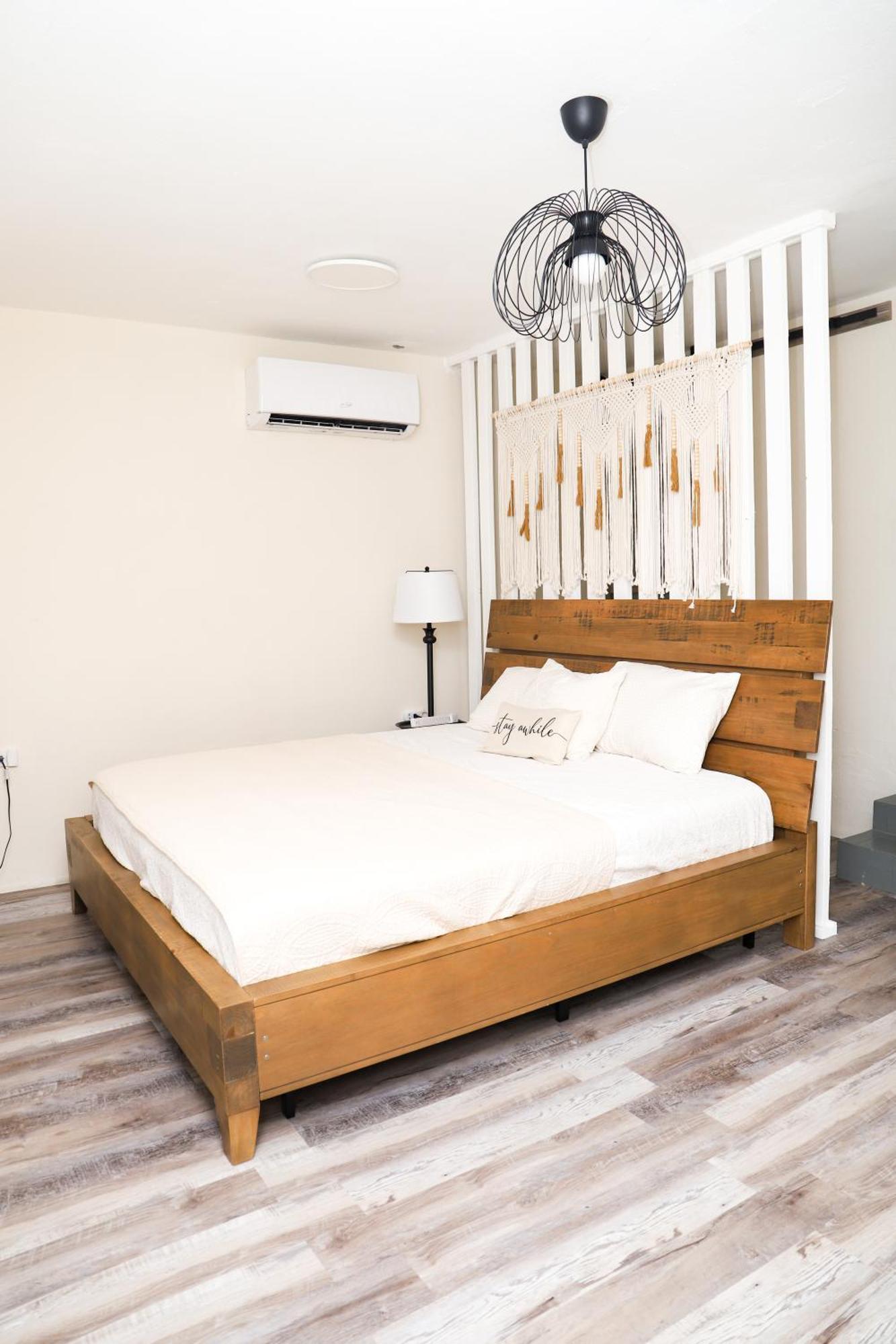 Habitación en casa particular Private In Duplex W 4 Baths Fq Beds 1-3ppl *