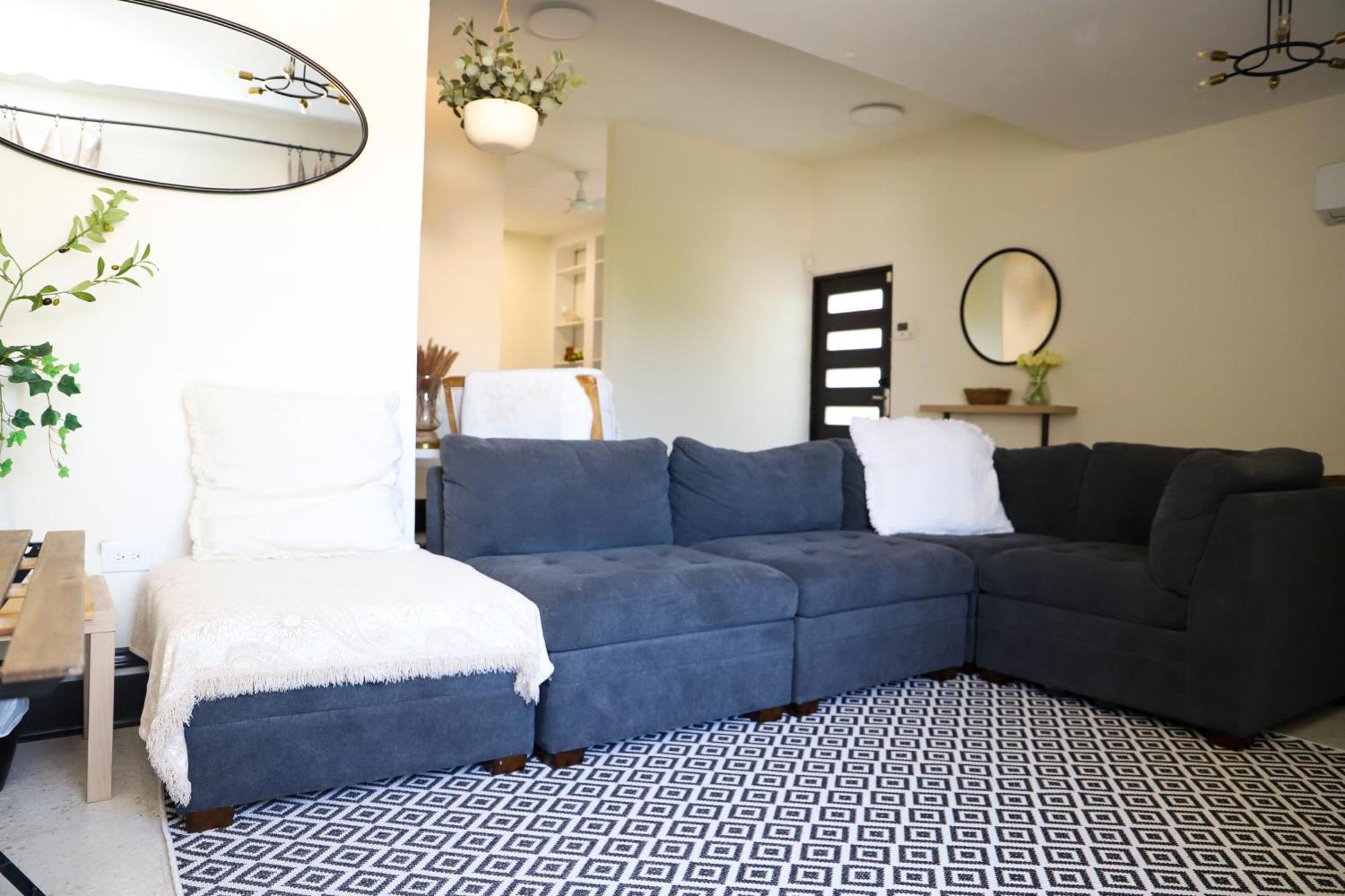 Private In Duplex W 4 Baths Fq Beds 1-3ppl Habitación en casa particular