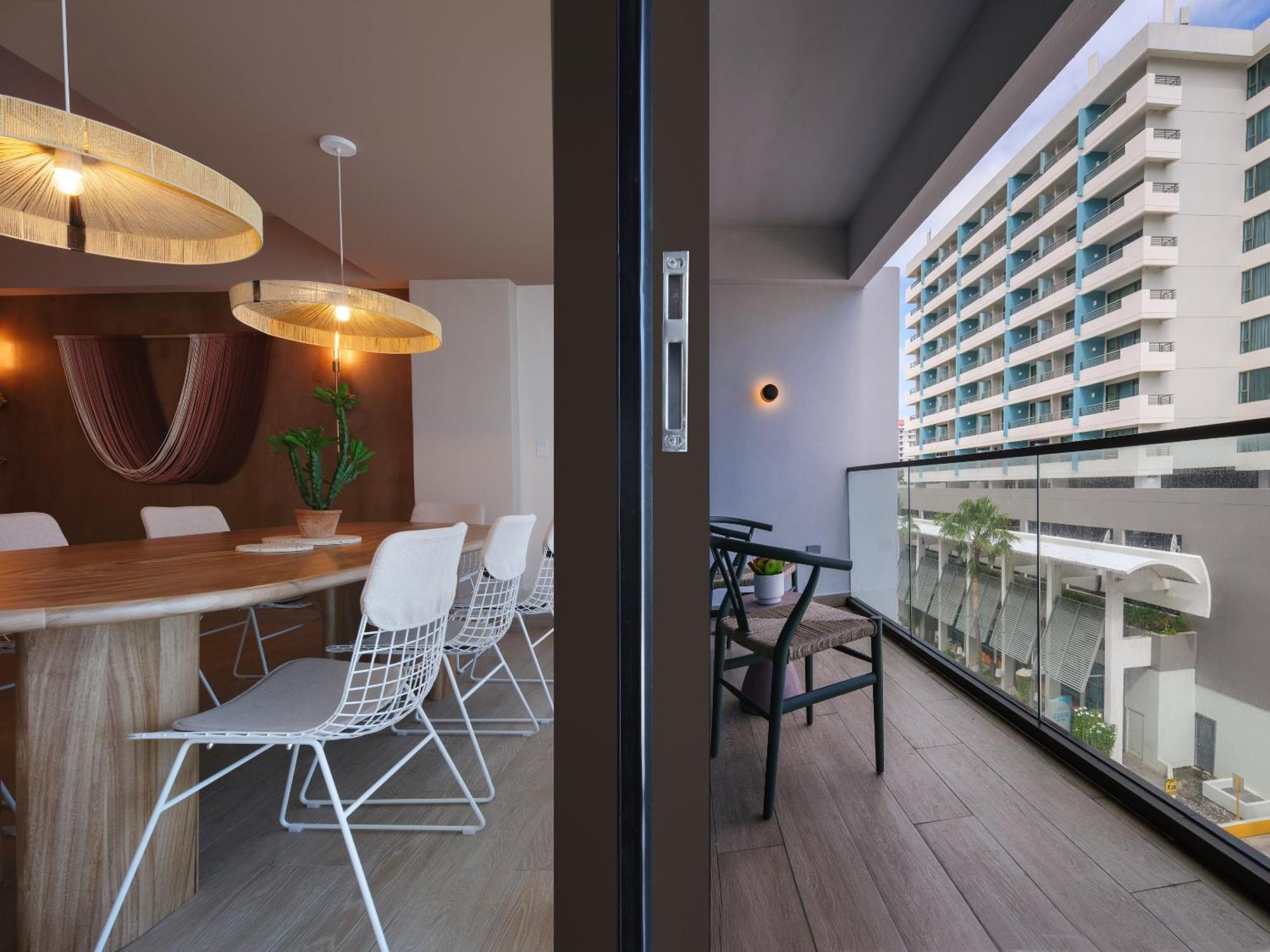 Apartahotel Hibird- And 4*