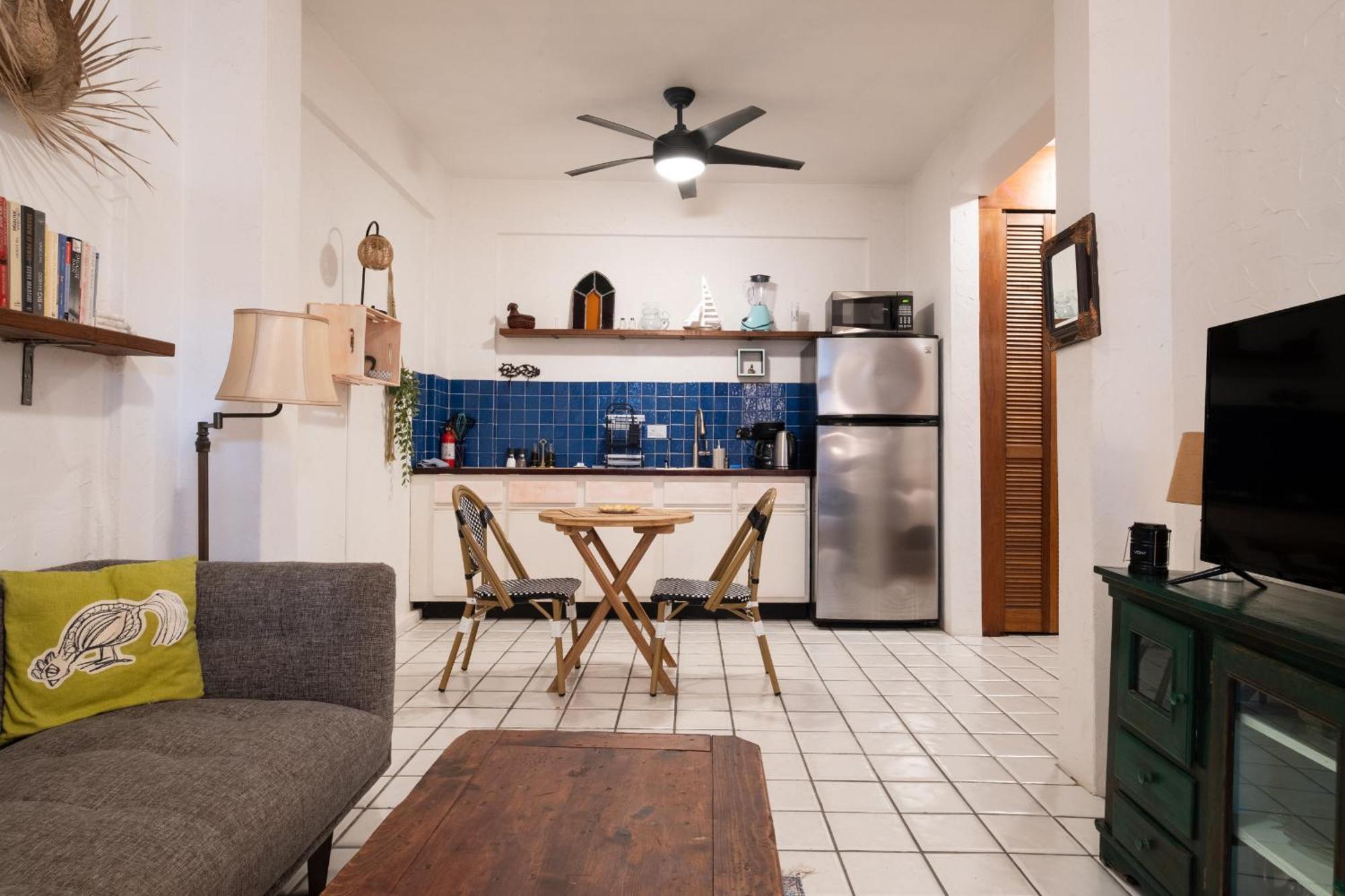 Pad W Patio, Walk To Everything! Gen Ac - 20 Down
