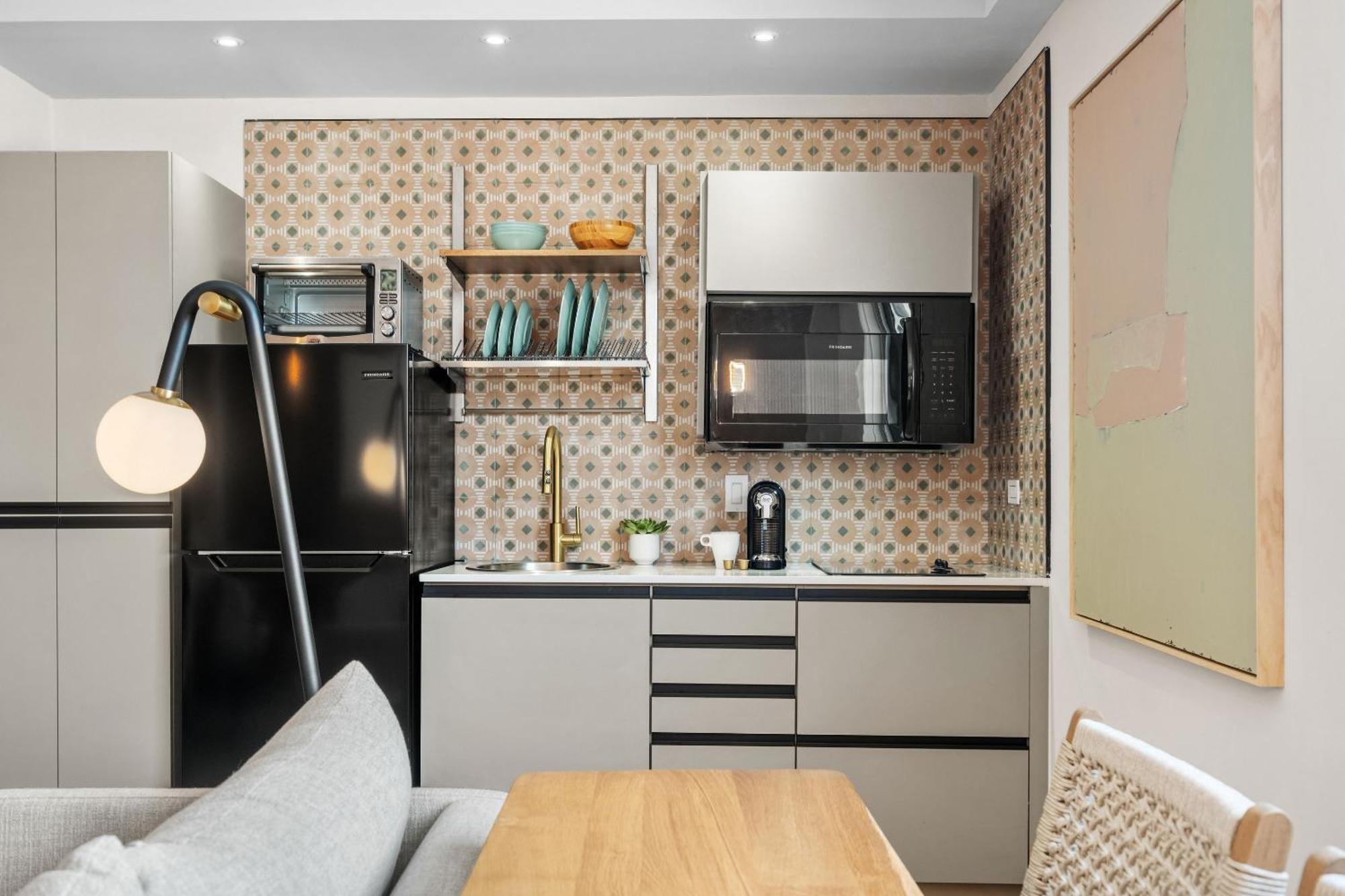 Apartahotel Hibird- And 4*