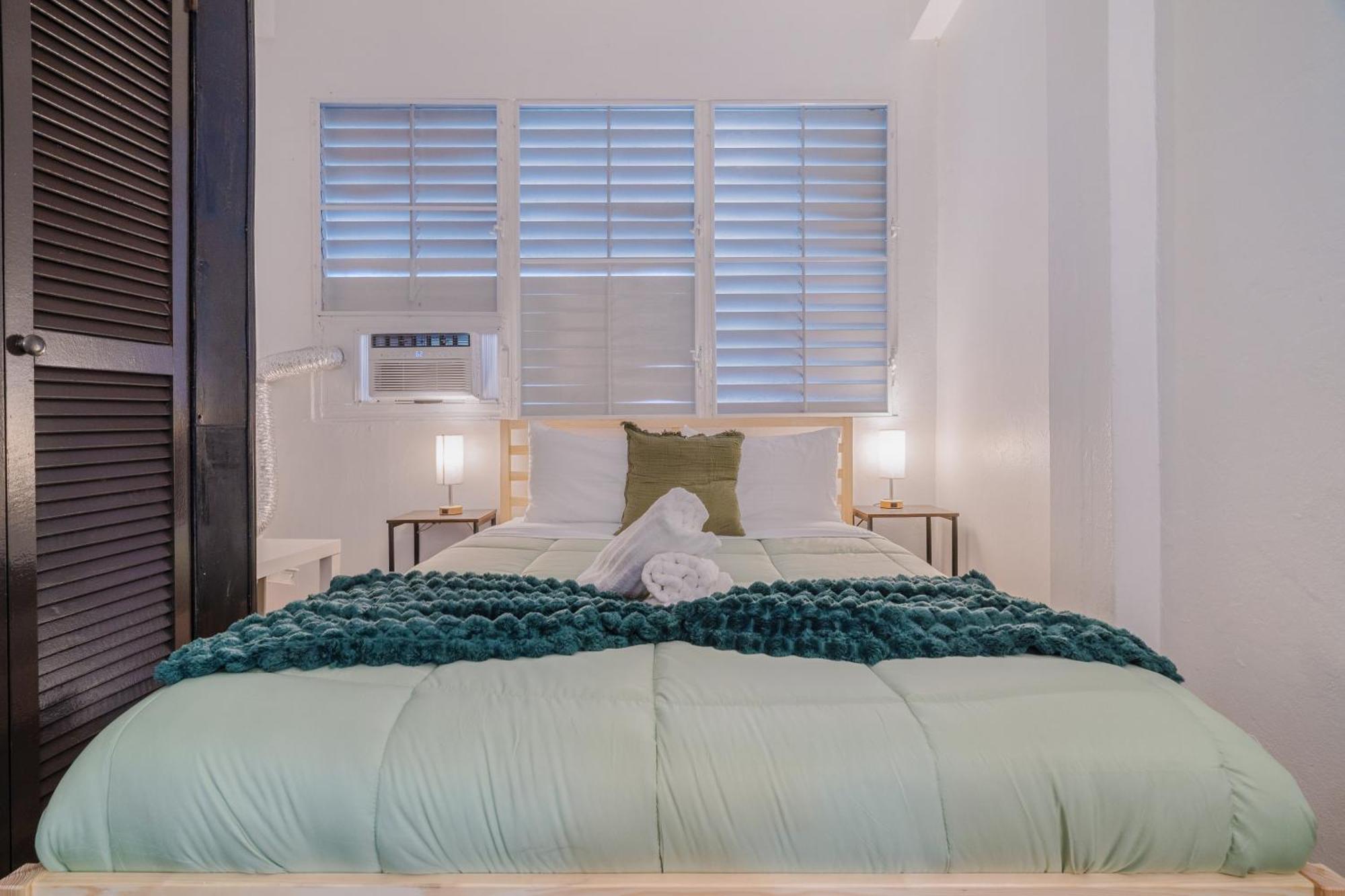 Beachwalk 2bedroom * San Juan